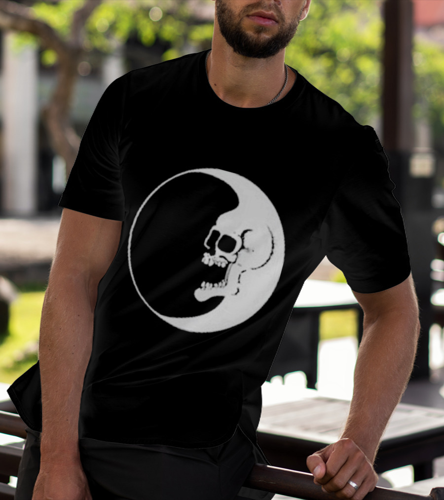 Zero Dead Moon Skull Crescent T-Shirt