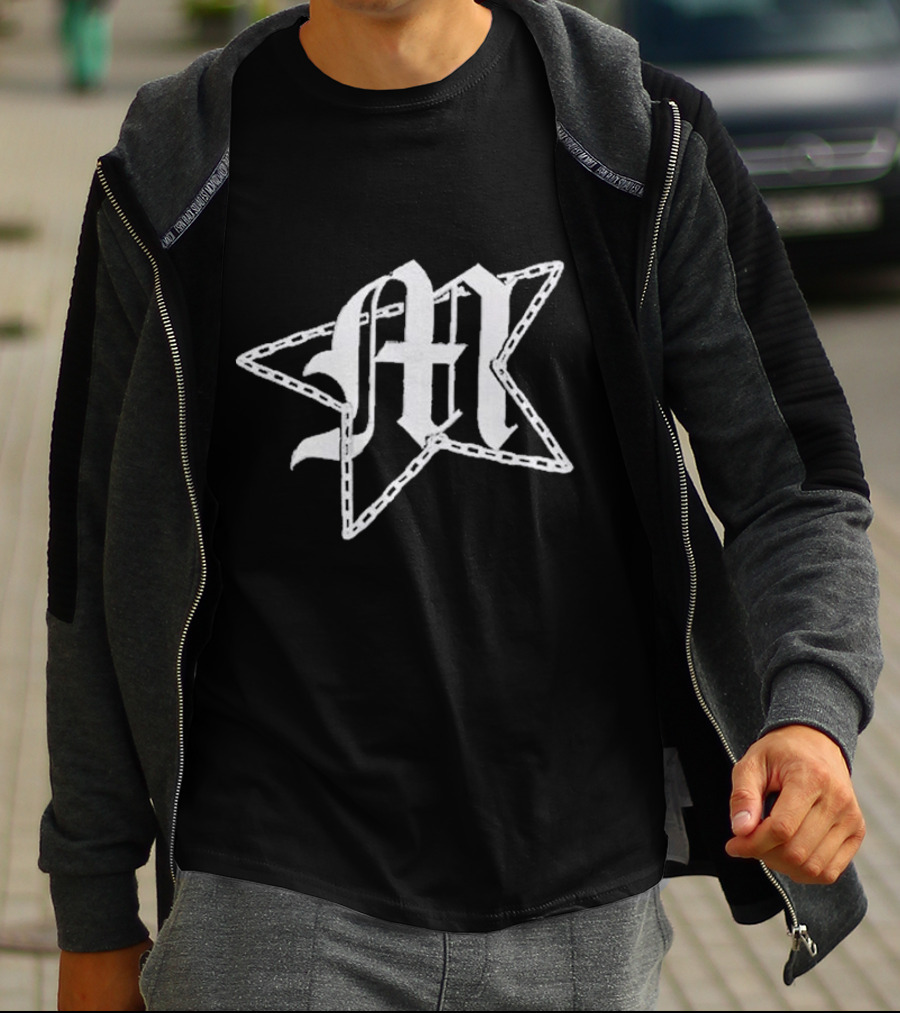 Movements Gothic M Overlapping Chain-Lined Star T-Shirt