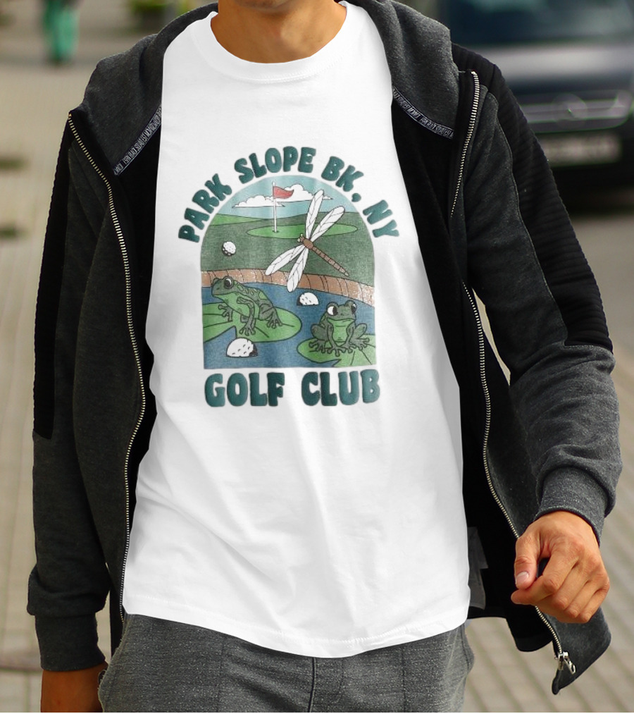 Park Slope BK NY Golf Club Frog And Dragonfly On Golf Course Lily Pads In Pond T-Shirt