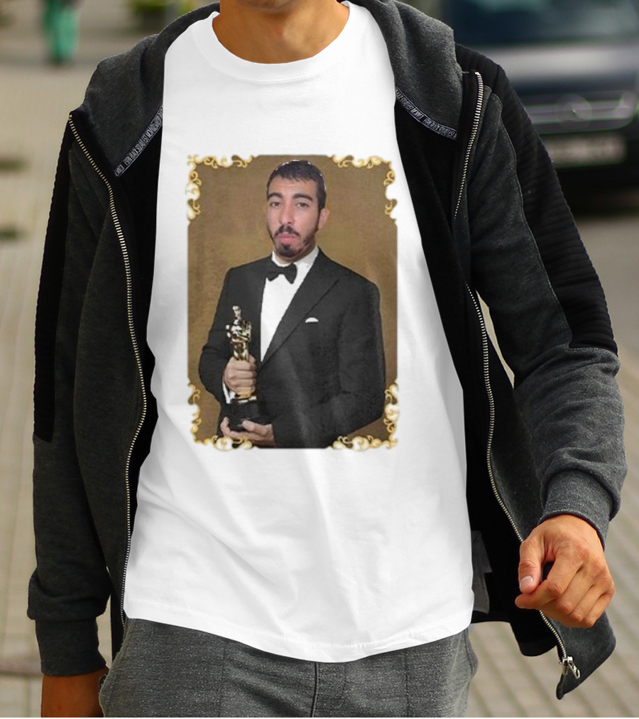 Saleh Jafarawi Mr Fafo Oscar Statue Award Winner T-Shirt