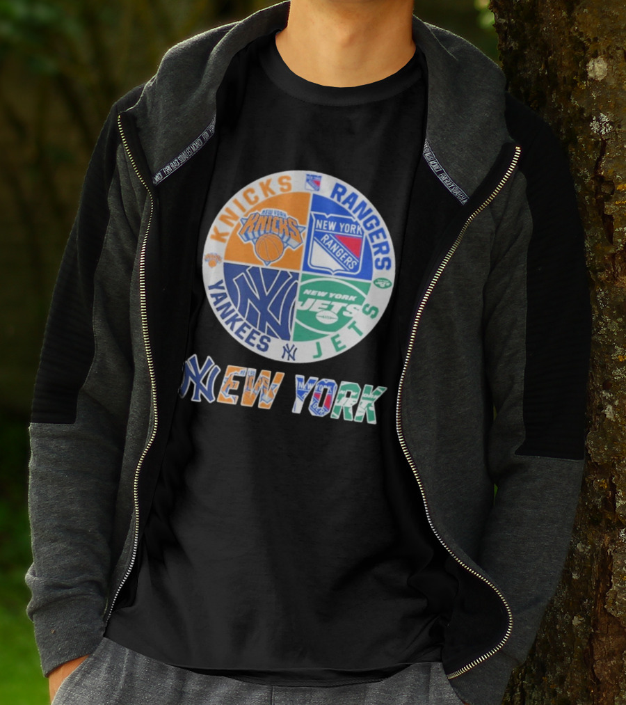 New York Knicks Rangers Yankees Jets Circle T-Shirt
