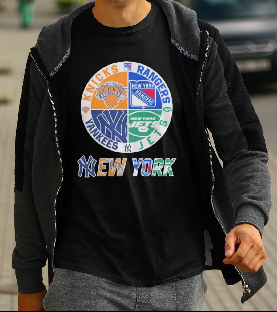 New York Knicks Rangers Yankees Jets Circle T-Shirt