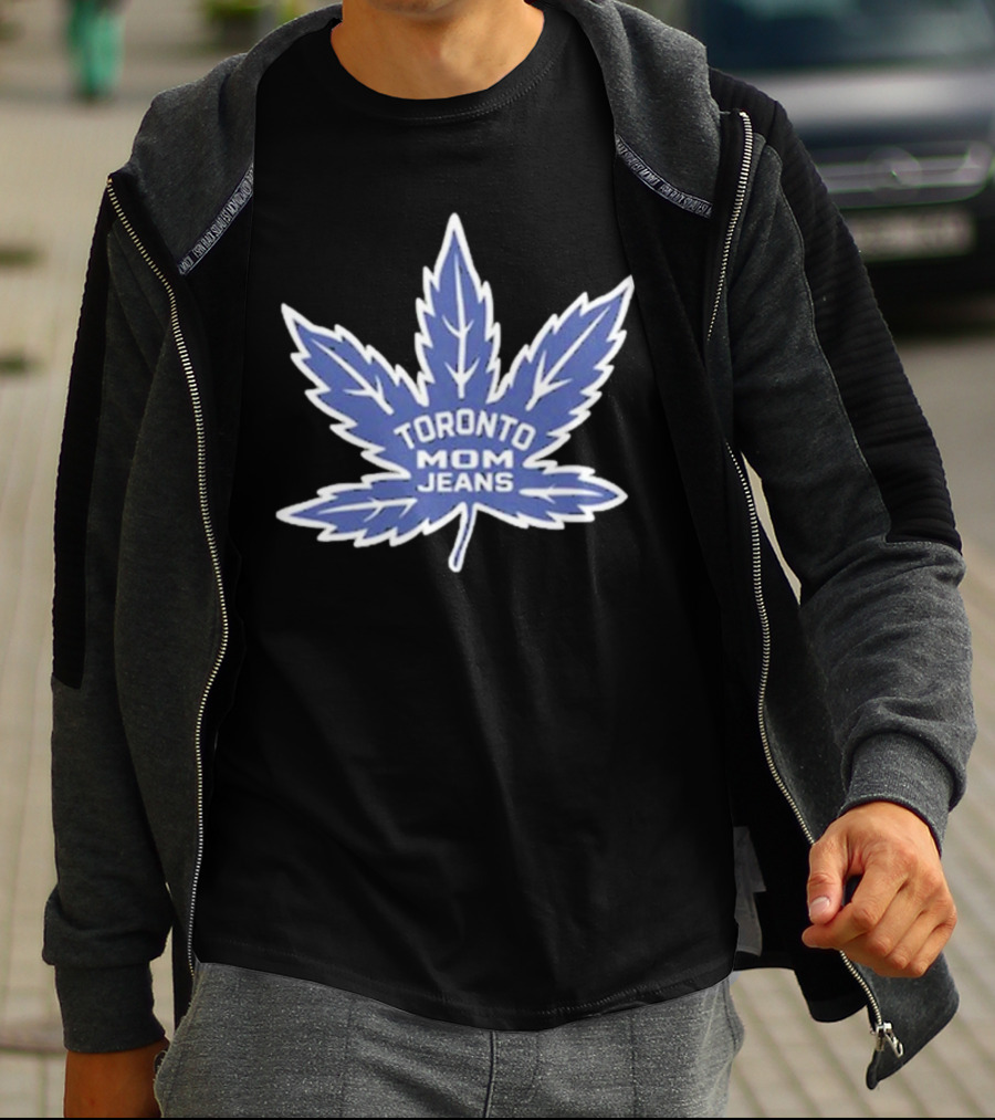 Toronto Maple Leaf Mom Jeans T-Shirt