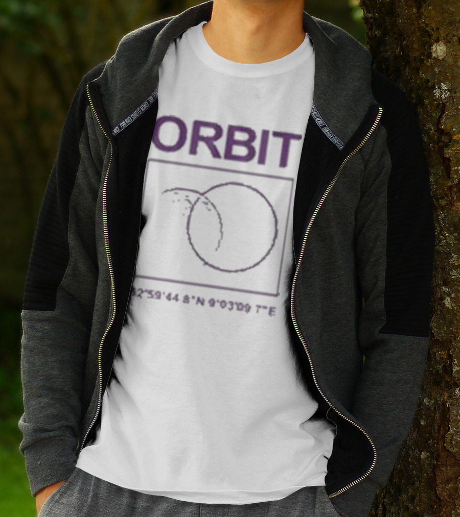 Orbitmusic Moon Orbit Coordinates 52°59'44.8N 9°03'09.7E T-Shirt