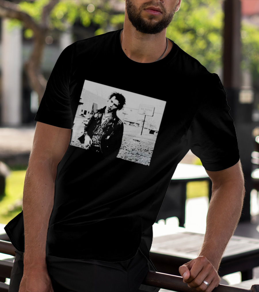 Sex Pistols Babylon Sid Vicious Street Scene Retro Punk Style T-Shirt