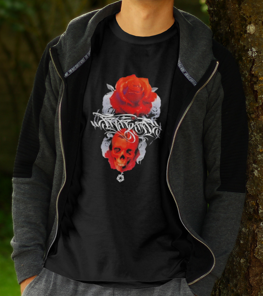 Tribal Gear Huit Rose Skull And Rose Graphic T-Shirt