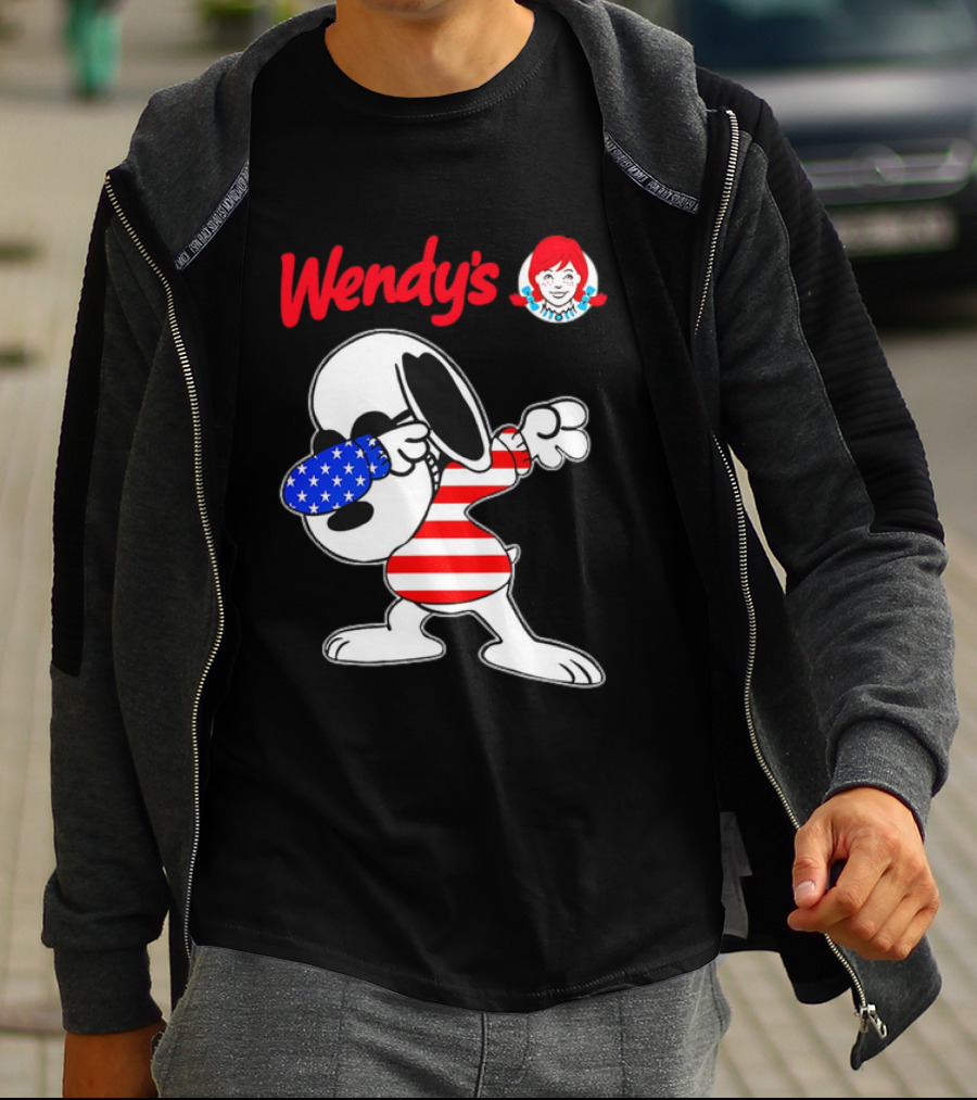 Wendy’s Snoopy Dabbing American Flag Stripes T-Shirt