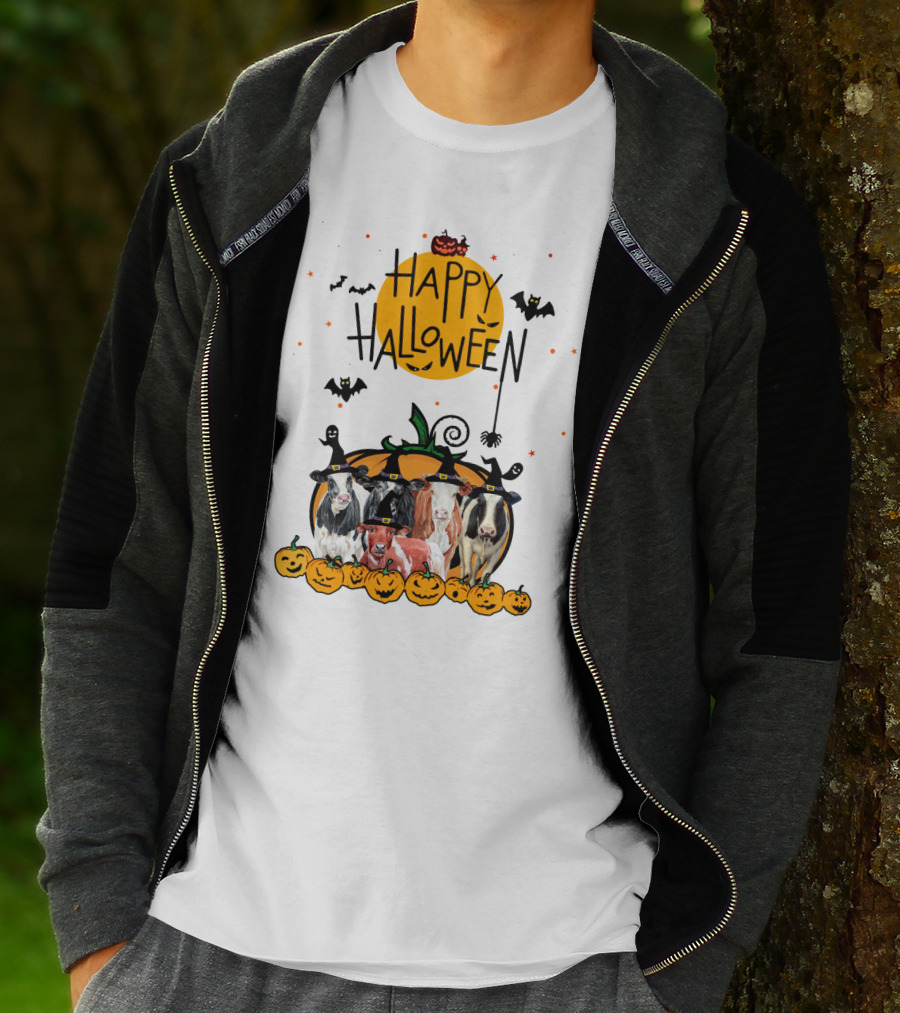 Happy Halloween Cows With Pumpkin Hats And Bats T-Shirt