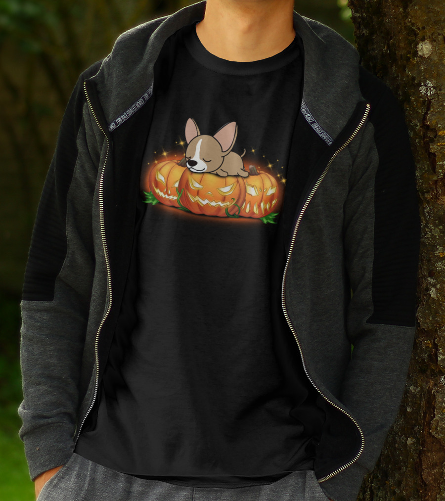 Chihuahua Sleeping On Halloween Pumpkins With Glowing Jack-O-Lanterns T-Shirt