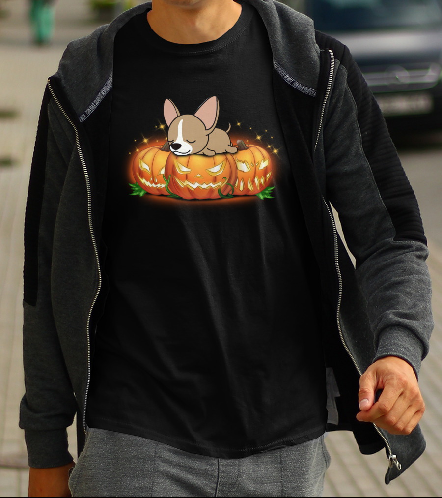 Chihuahua Sleeping On Halloween Pumpkins With Glowing Jack-O-Lanterns T-Shirt