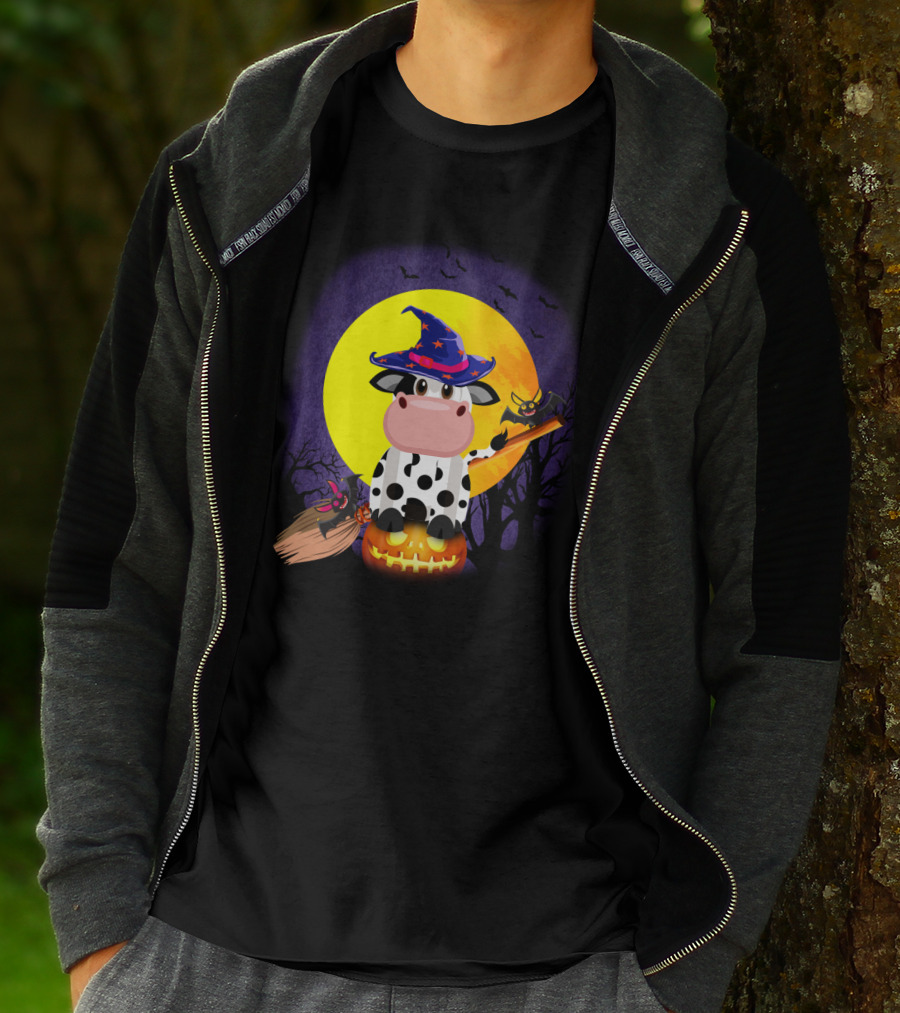 Cow Witch Spooky Halloween Full Moon Scene With Pumpkin And Broomstick T-Shirt