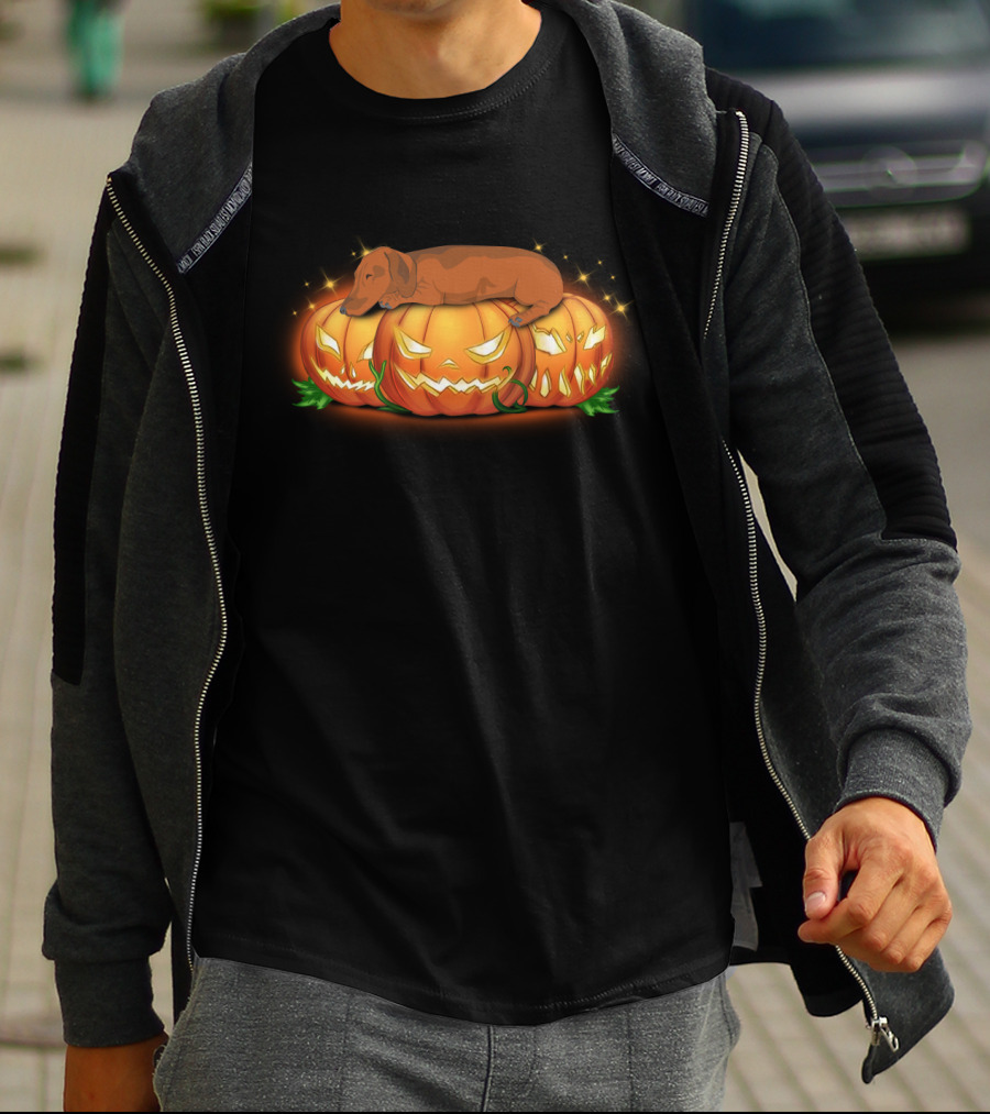 Dachshund Sleeping On Glowing Halloween Pumpkins T-Shirt