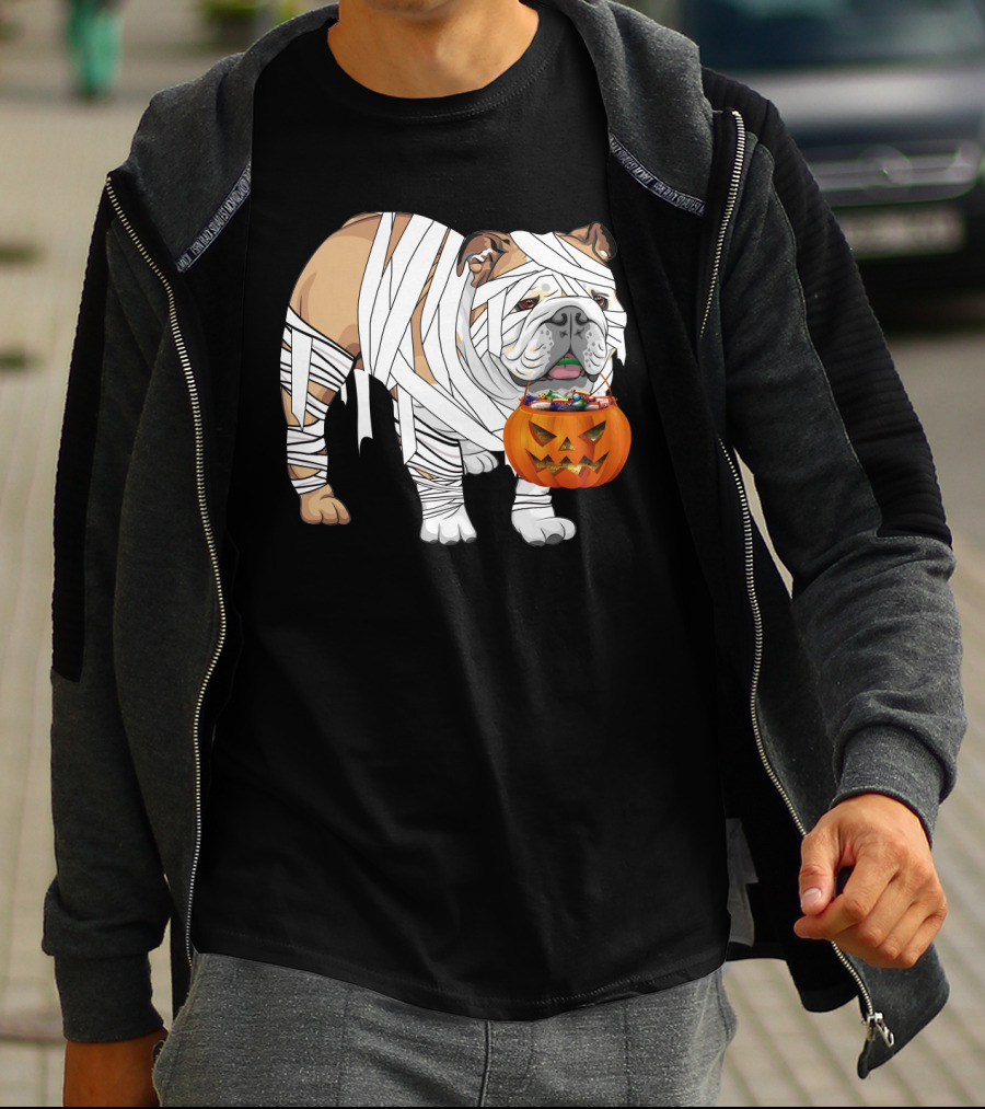 Halloween Bulldog Wrapped As Mummy Holding Pumpkin Candy Bucket T-Shirt