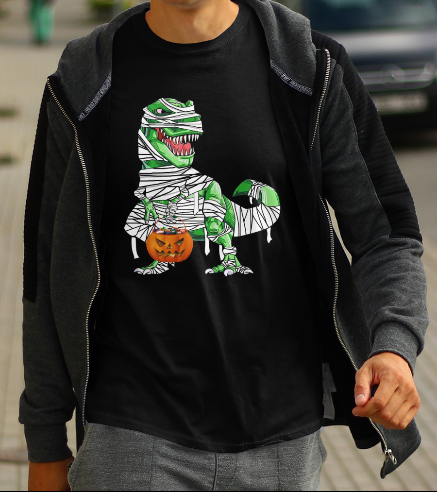 Halloween Pumpkin Mummy Dinosaur With Candy Bucket T-Shirt