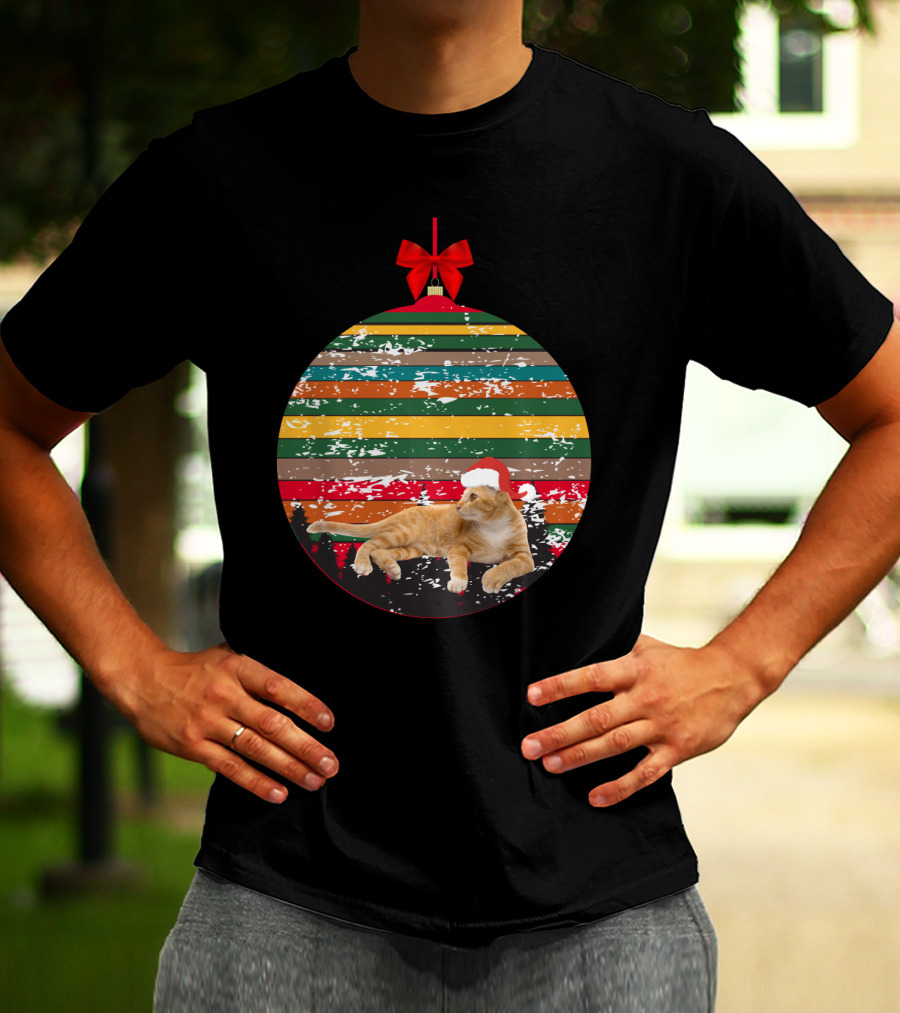 Christmas Vintagetees Cat In Santa Hat On Retro Striped Christmas T-Shirt