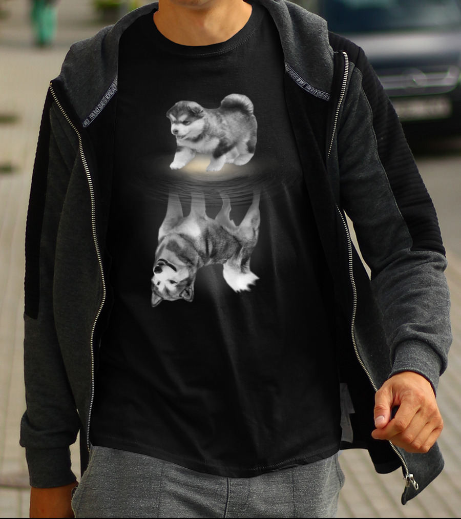 Alaskan Malamute Puppy And Reflection Illustration With Anatomy T-Shirt