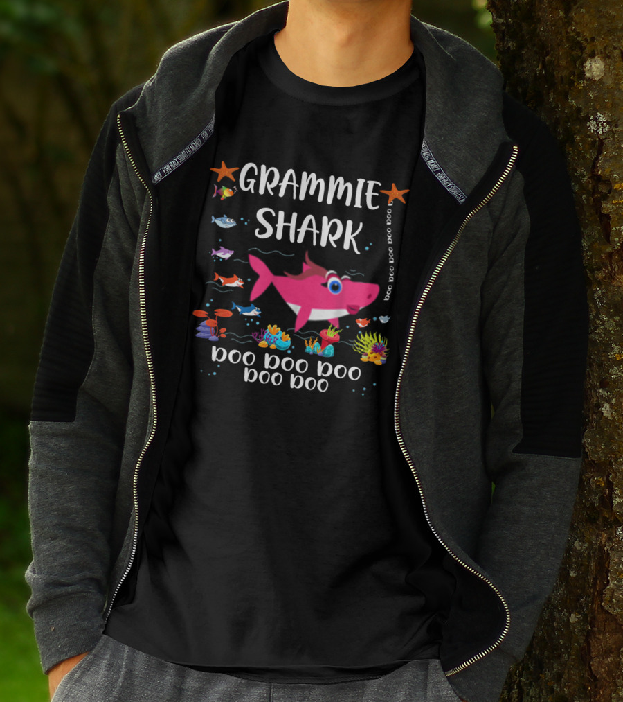 Grammie Shark Doo Doo Doo Doo Colorful Ocean Scene T-Shirt