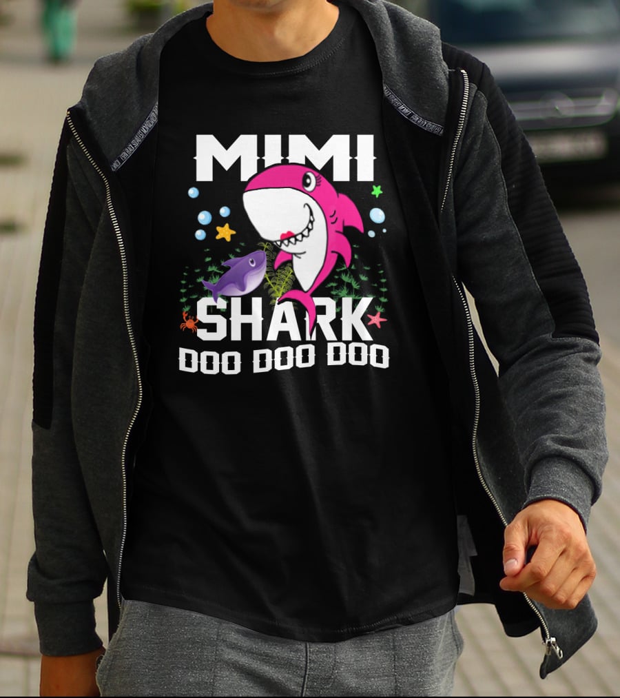 Mimi Shark Doo Doo Doo Grandpa Mommy Daddy Bubbles Starfish Ocean Scene T-Shirt