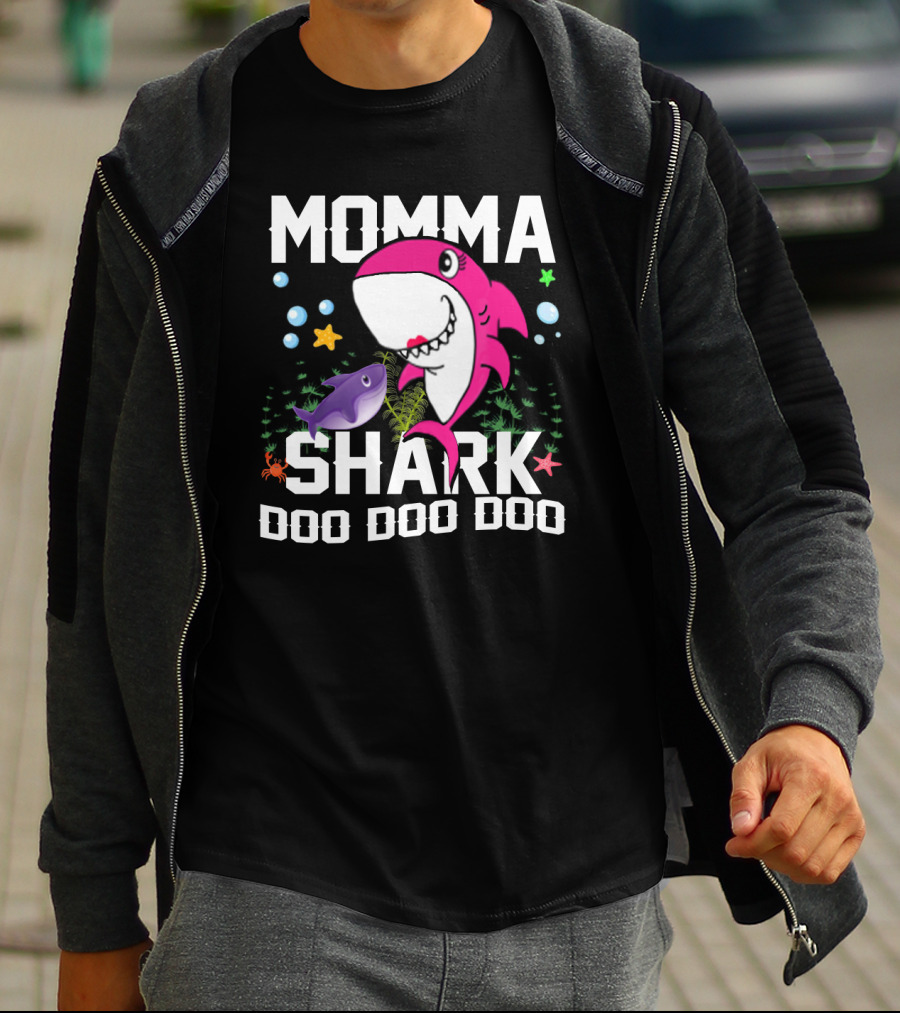 Momma Shark Doo Doo Doo Pink Cartoon Sea Creatures Bubbles And Starfish T-Shirt