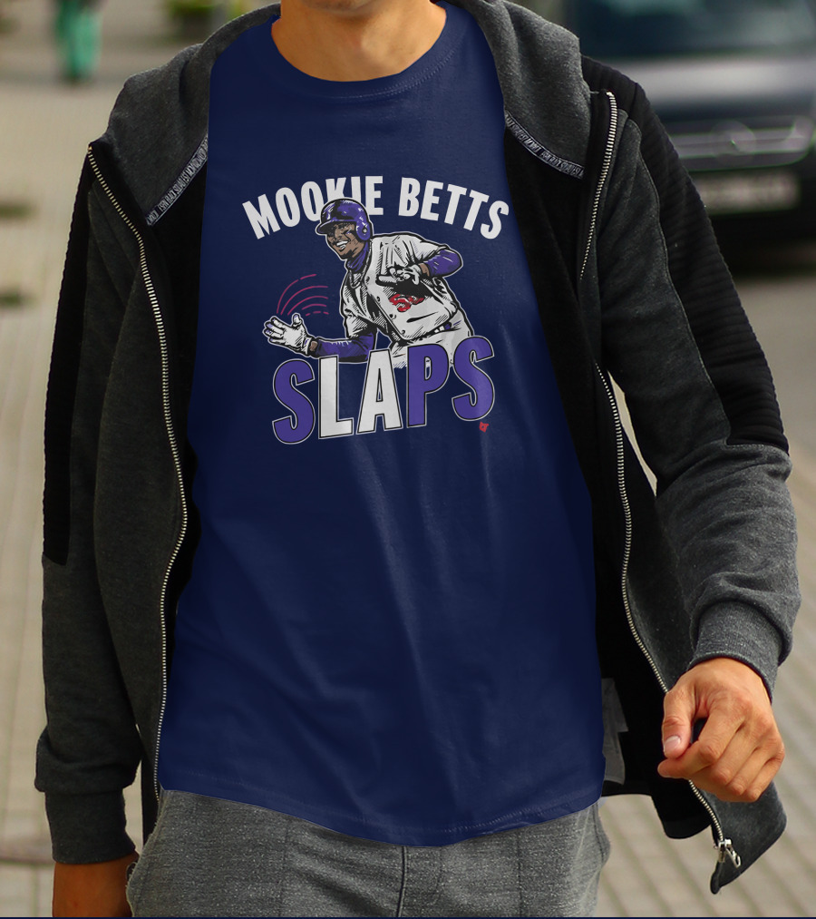 Mookie Betts Slaps Baseball Action T-Shirt