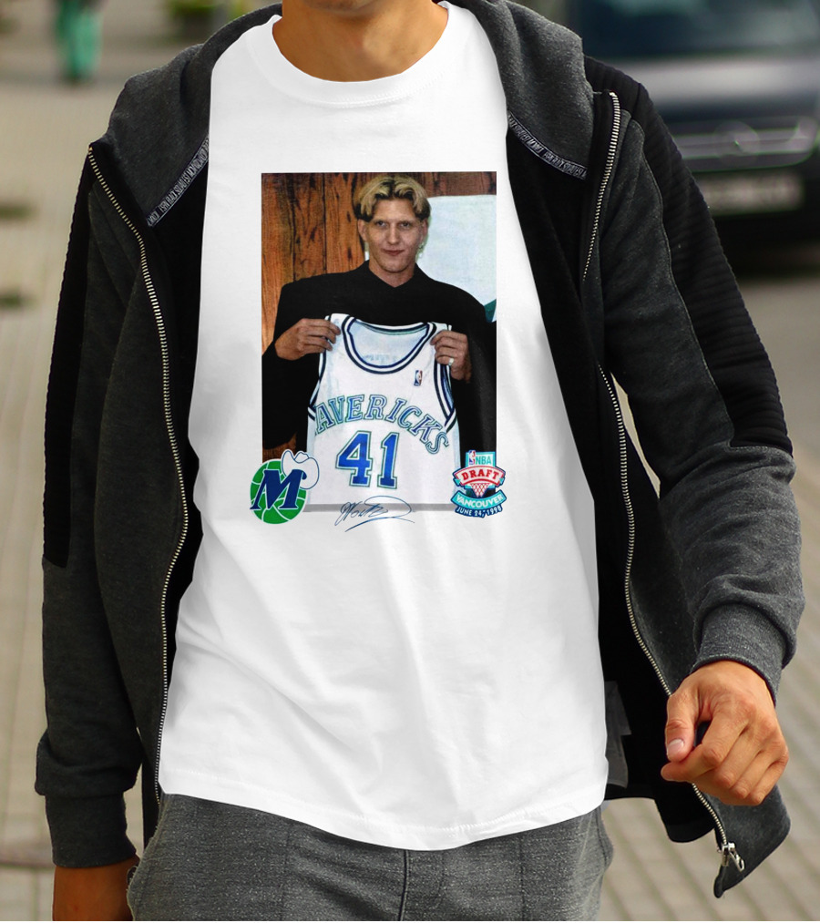 Dirk Nowitzki Mavericks NBA Draft Vancouver June 24 1998 T-Shirt