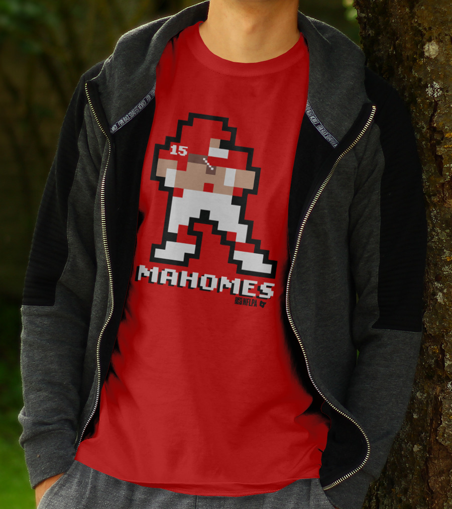 Patrick Mahomes 8 Bit NFLPA Pixelated Player T-Shirt