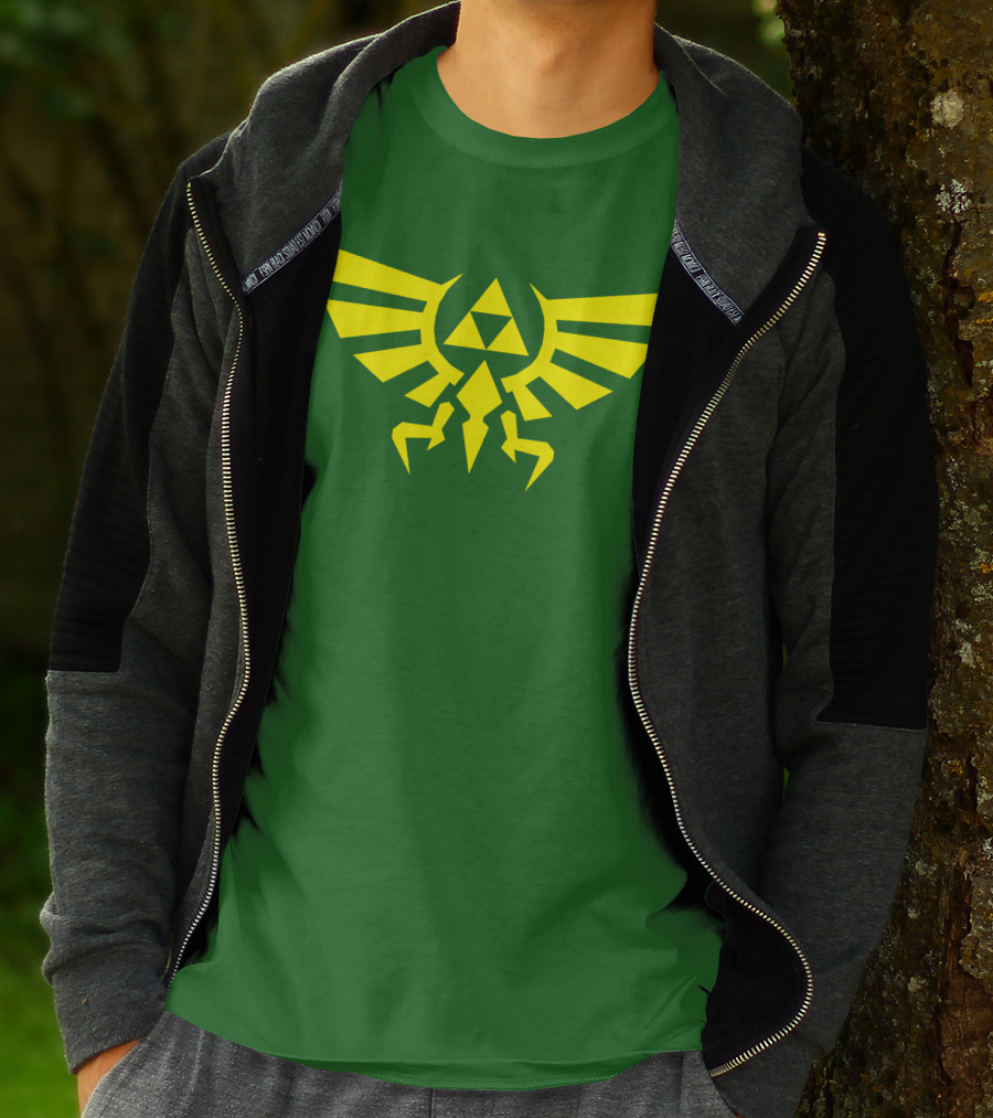 Triforce Hylian Crest And Cargo Shorts T-Shirt