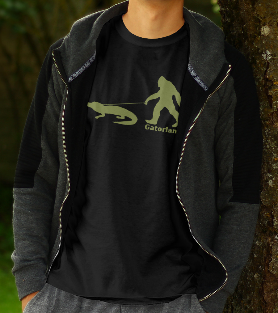 Cvpayne Bigfoot Walking Alligator Gatorland T-Shirt