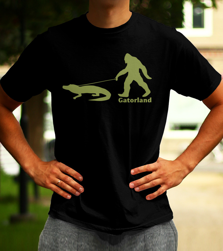 Cvpayne Bigfoot Walking Alligator Gatorland T-Shirt