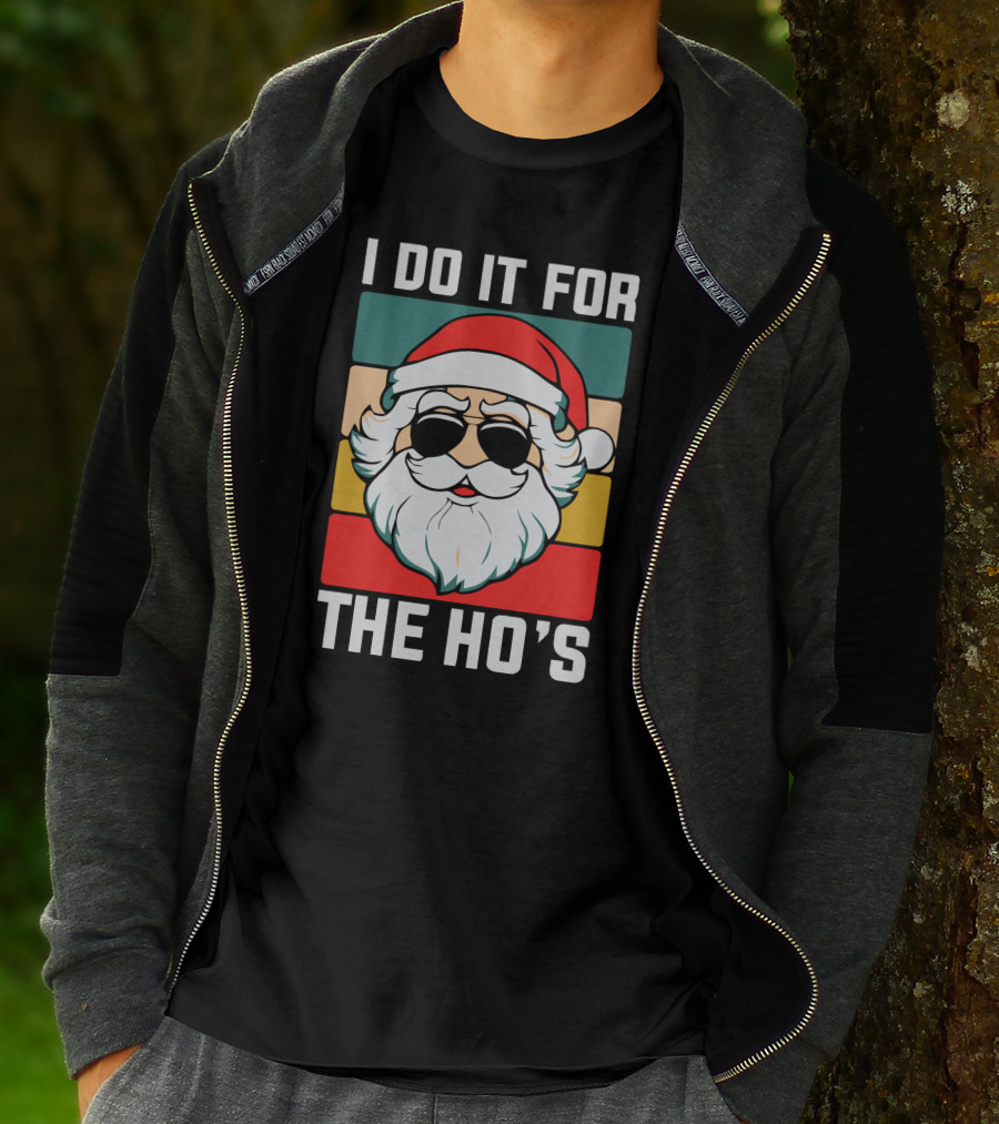 I Do It For The Ho's Christmas Santa Retro Sunglasses T-Shirt