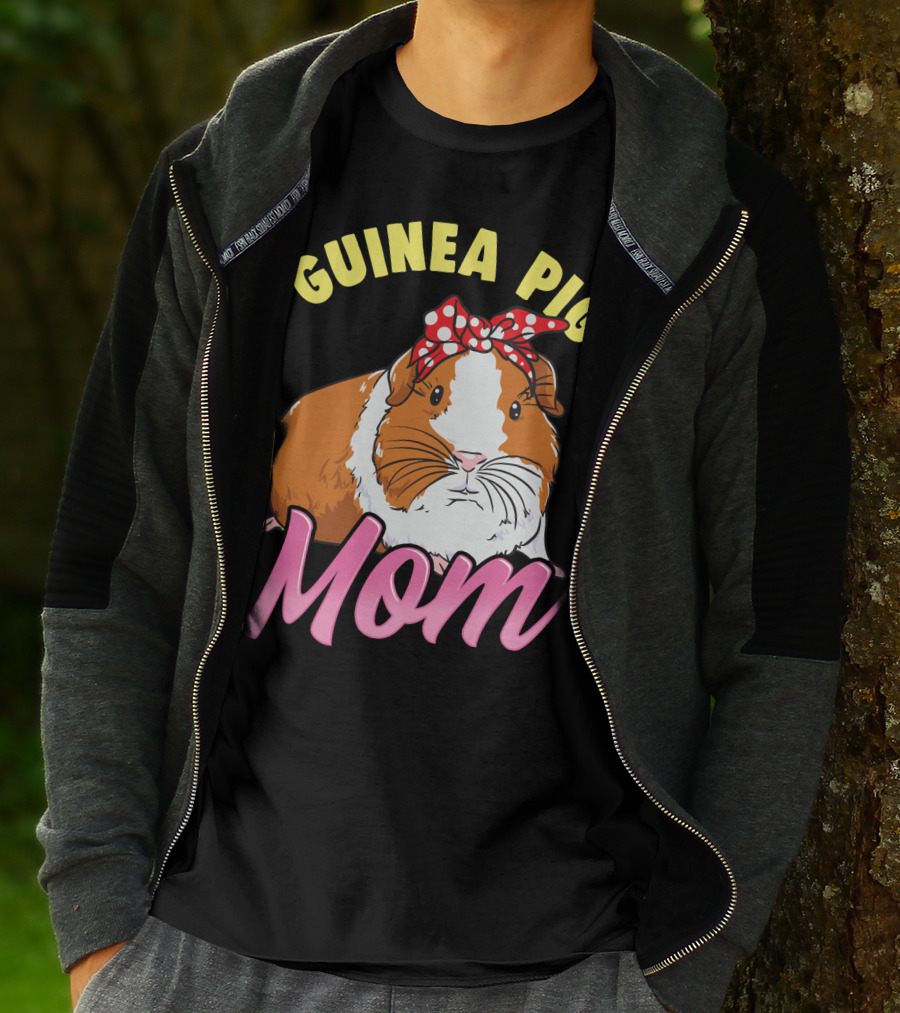 Guinea Pig Mom Wheek Squad Bow Tie Edition T-Shirt