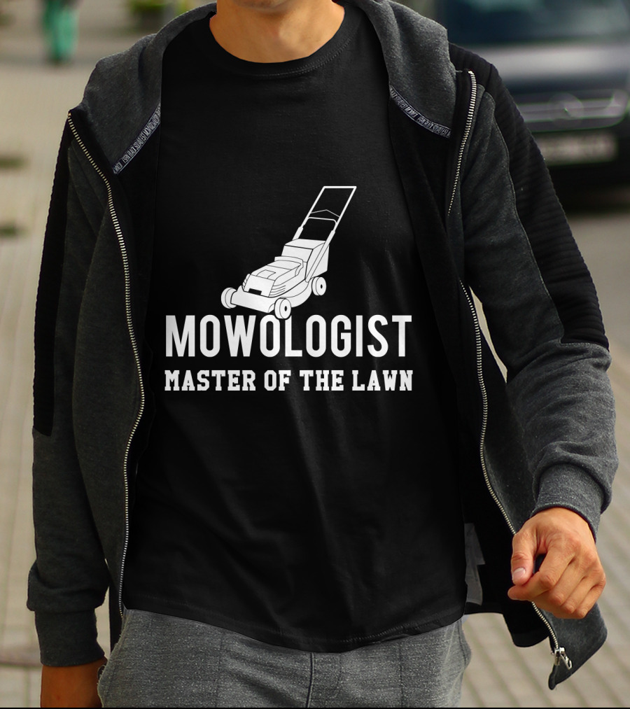Mowologist Master Of The Lawn Lawnmower Expert Funny Gardening T-Shirt