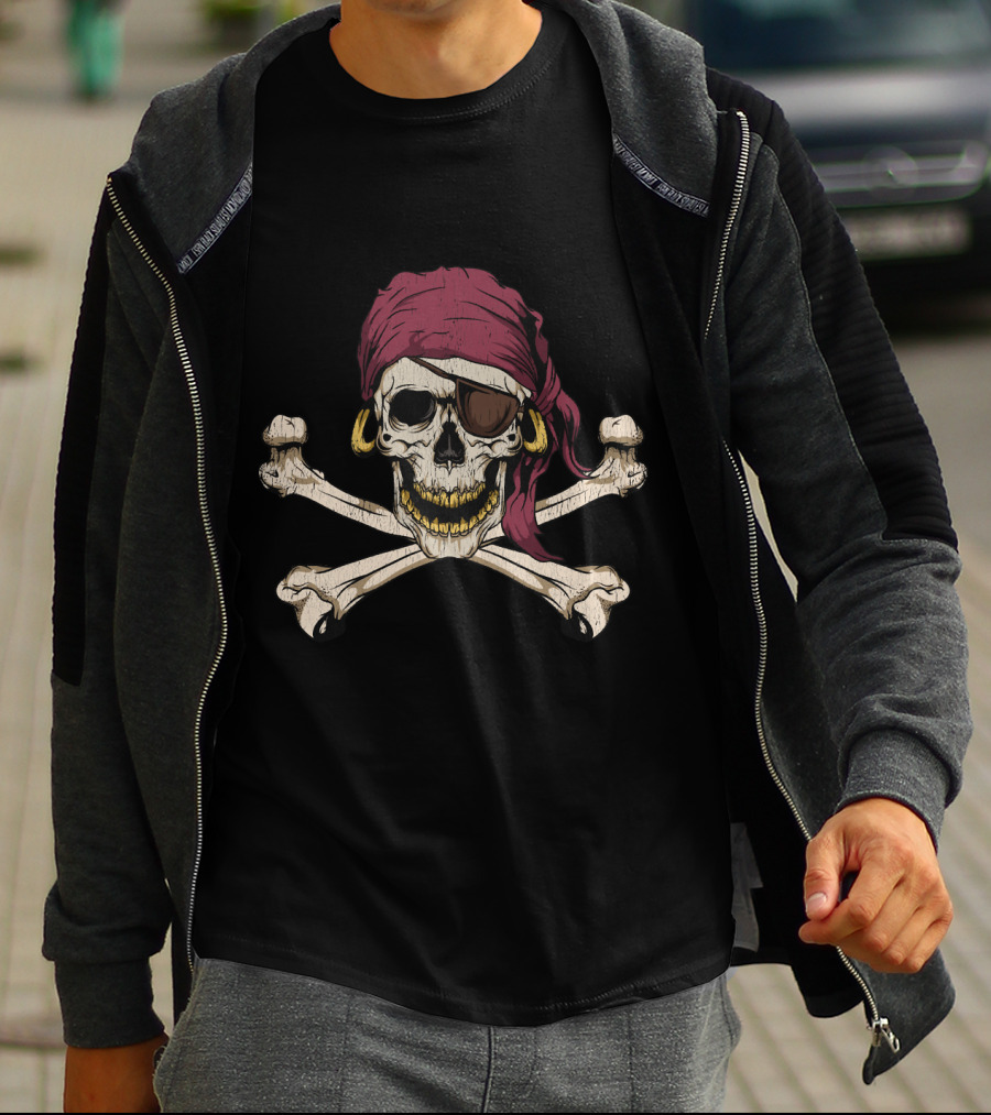 Pirate Jolly Roger Skull Crossbones Bandana Eyepatch Earring T-Shirt