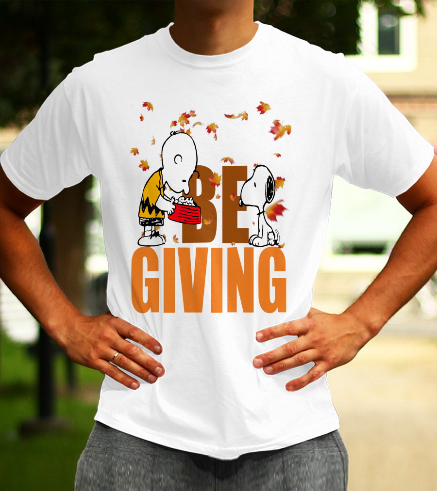 Charlie Brown And Snoopy Be Giving Thanksgiving Day Leaves T-Shirt