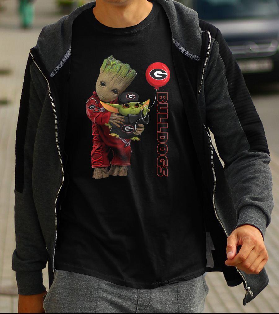 G&Y Georgia Bulldogs Groot And Baby Yoda With Balloon T-Shirt