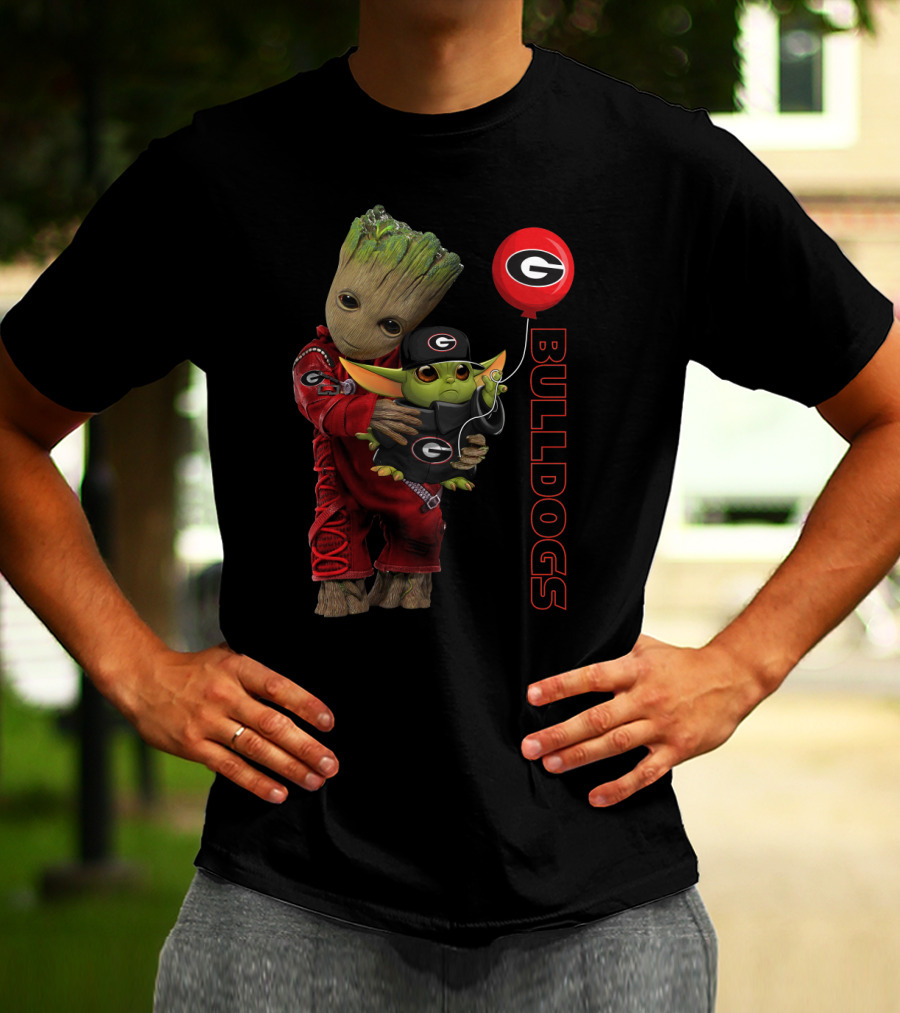 G&Y Georgia Bulldogs Groot And Baby Yoda With Balloon T-Shirt