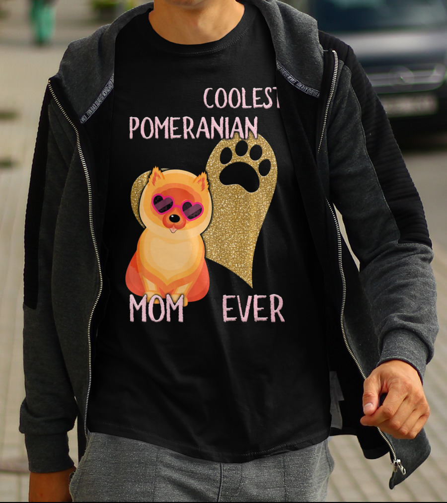 Coolest Pomeranian Mom Ever With Heart Paw Print And Sunglasses T-Shirt