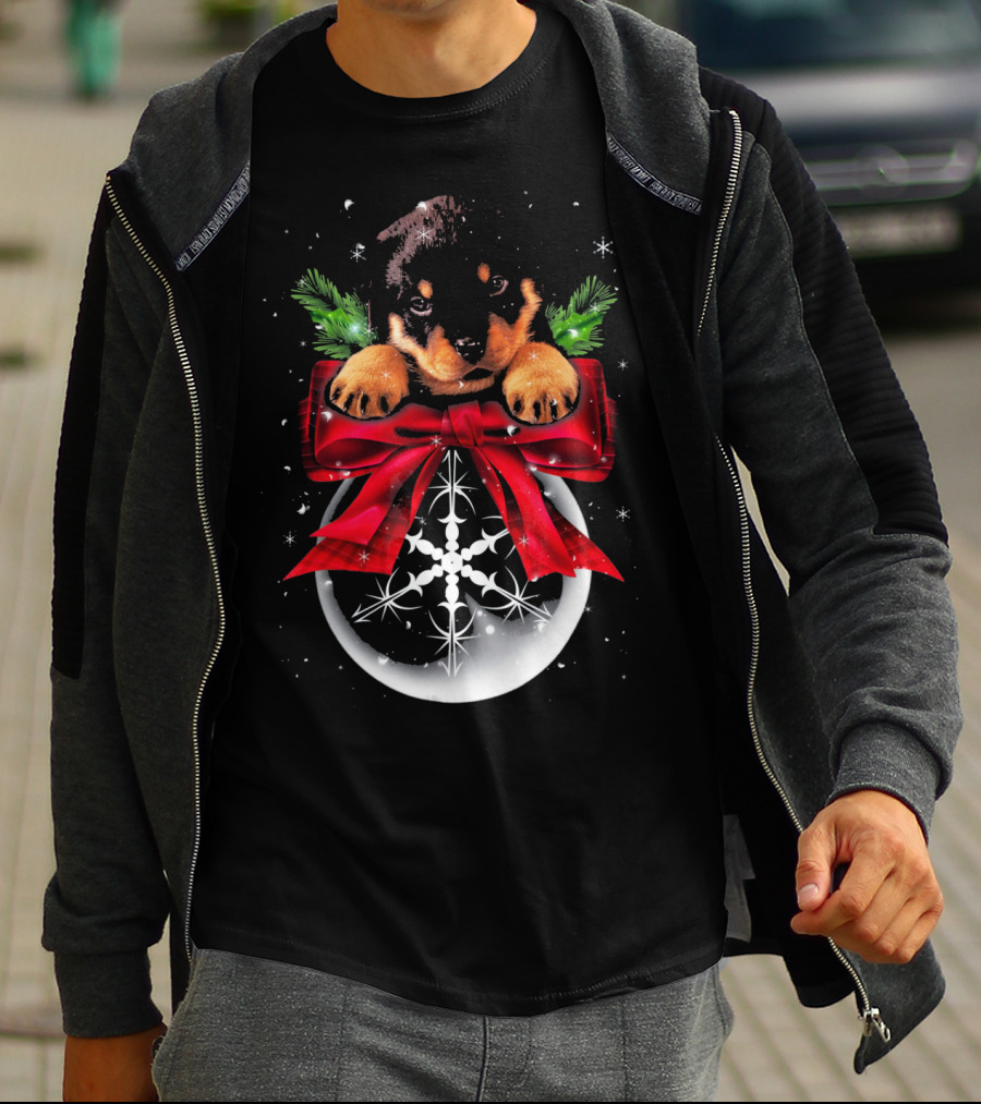 Rottweiler Puppy Christmas Bauble Snowflake Noel T-Shirt