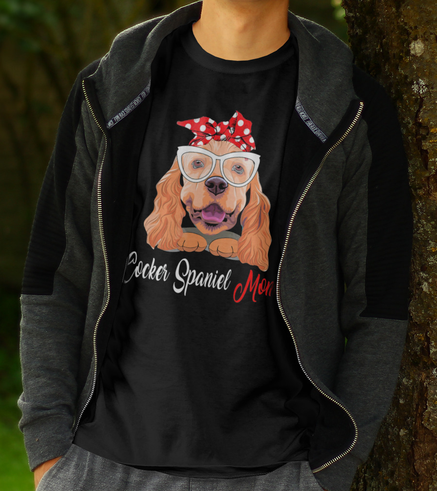 Cocker Spaniel Mom With Polka Dot Bandana And Glasses T-Shirt