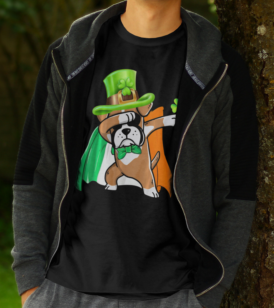 Lucky Boxer Dabbing With Irish Flag And Shamrock Hat T-Shirt