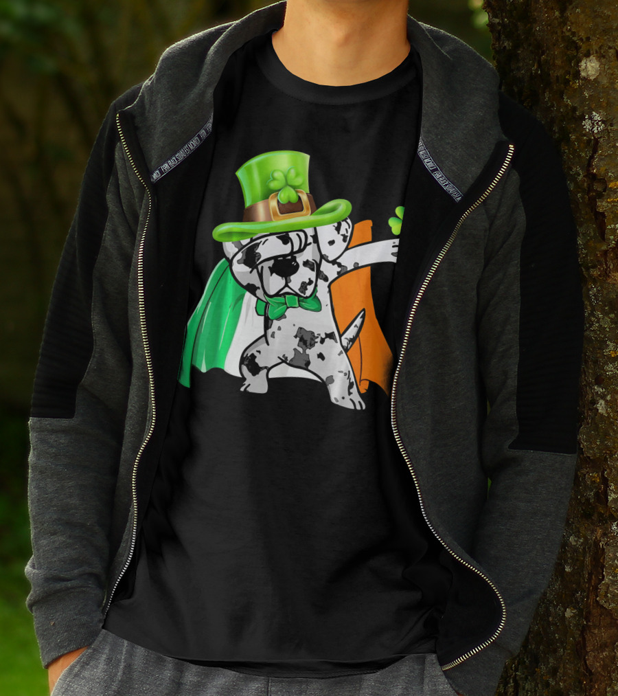 Dabbing Great Dane Irish Flag Shamrock Hat Cape T-Shirt