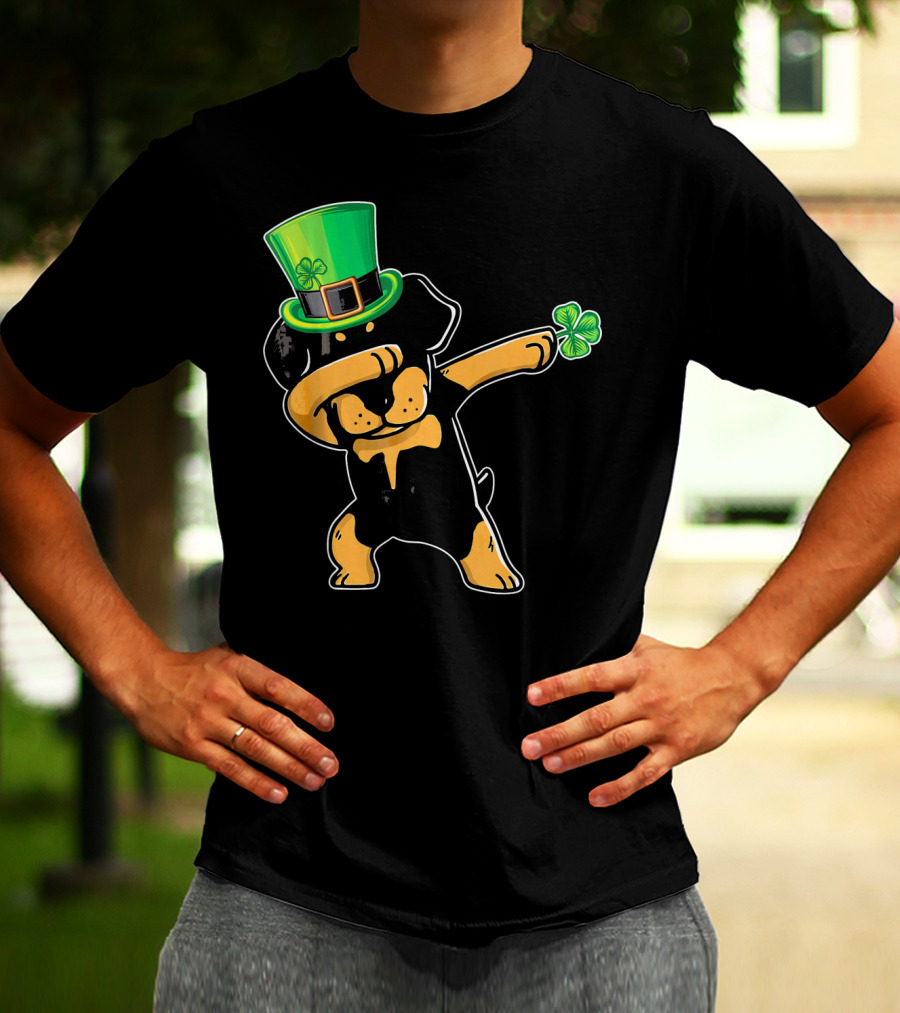 Funny St. Patrick's Day Rottweiler Dab Dabbing Dance With Green Hat And Shamrock T-Shirt