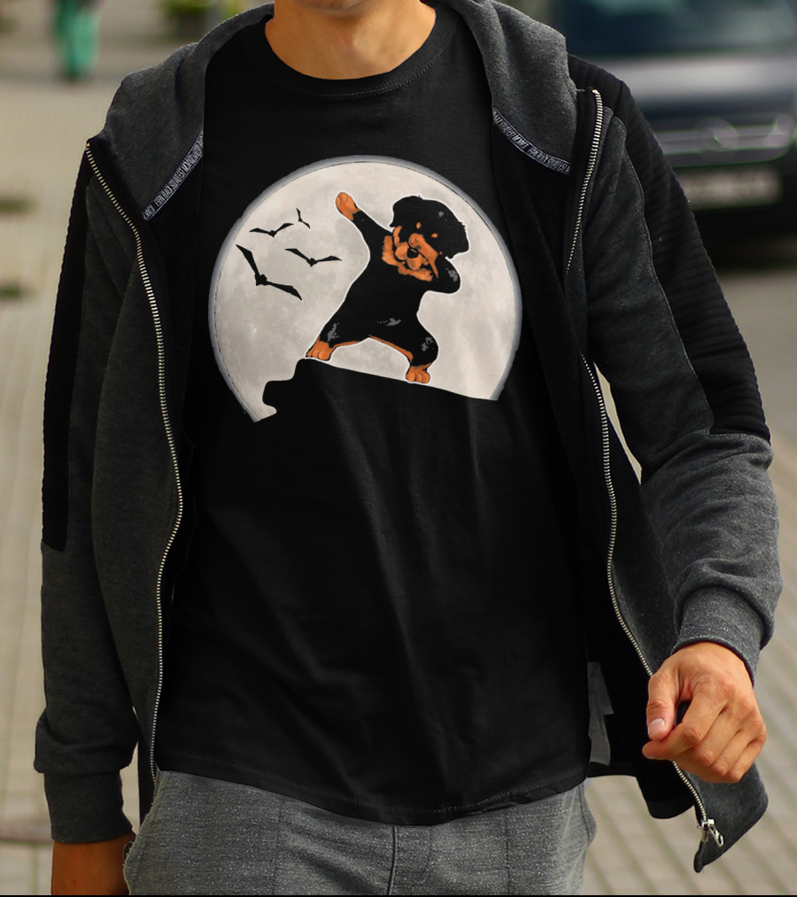 Funny Rottweiler Dabbing Dog Halloween Costume With Moon And Bats T-Shirt