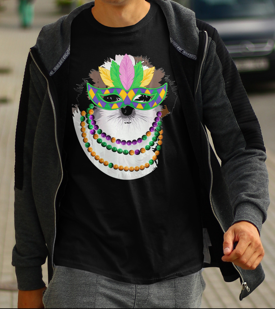 Funny Shih Tzu Mardi Gras Beads Necklace Mask With Colorful Feathered Mask T-Shirt