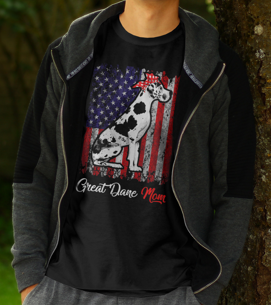 Great Dane Mom Patriotic USA Flag T-Shirt