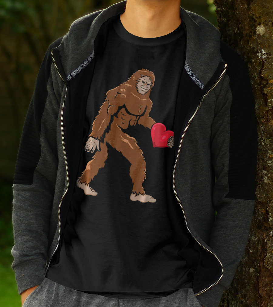 Bigfoot Holding Heart Sasquatch Valentines Day T-Shirt