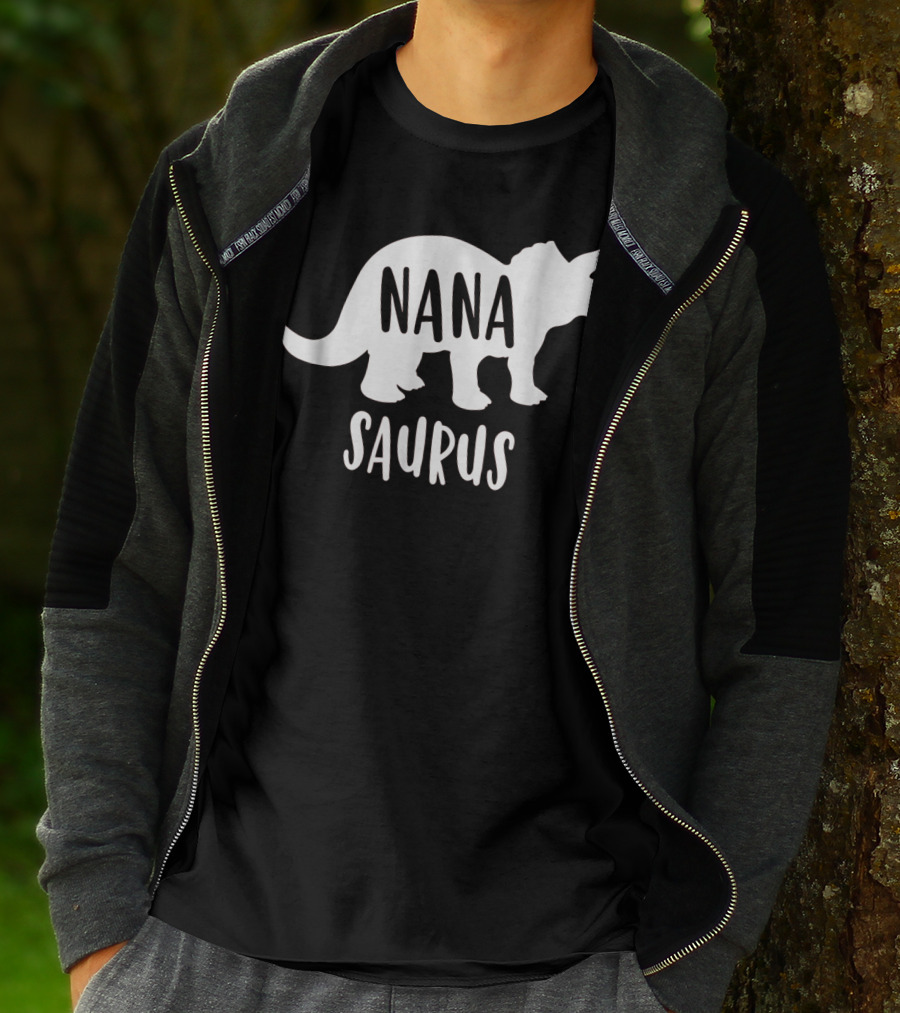 Nanasaurus Funny Dinosaur Nana Saurus Triceratops T-Shirt