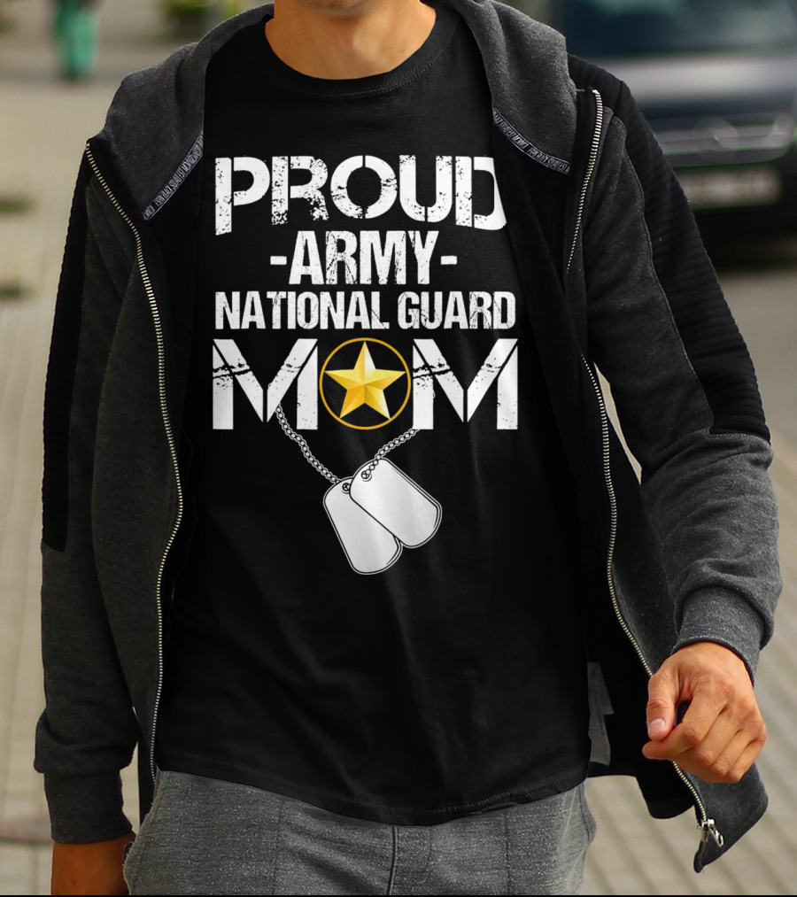 Proud Army National Guard Mom With Star And Dog Tags Veteran T-Shirt