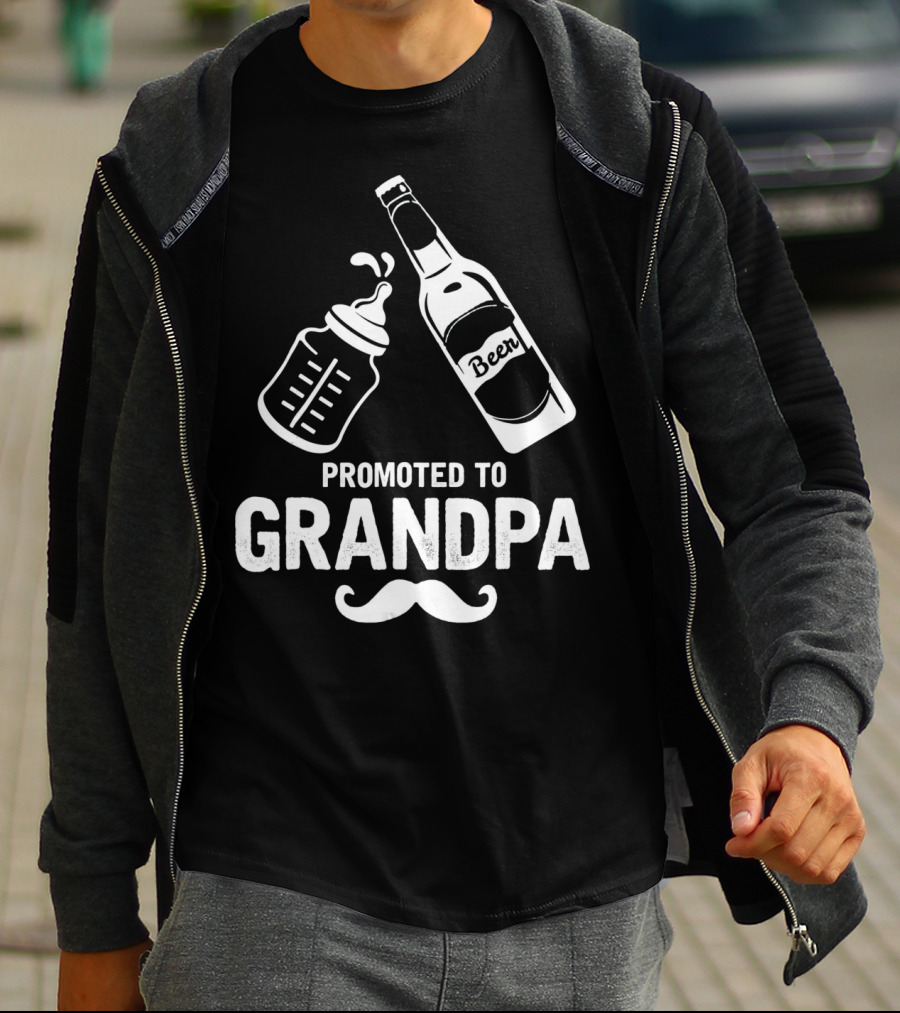 Promoted To Grandpa First Time Dad Beer Bottle Baby Bottle T-Shirt