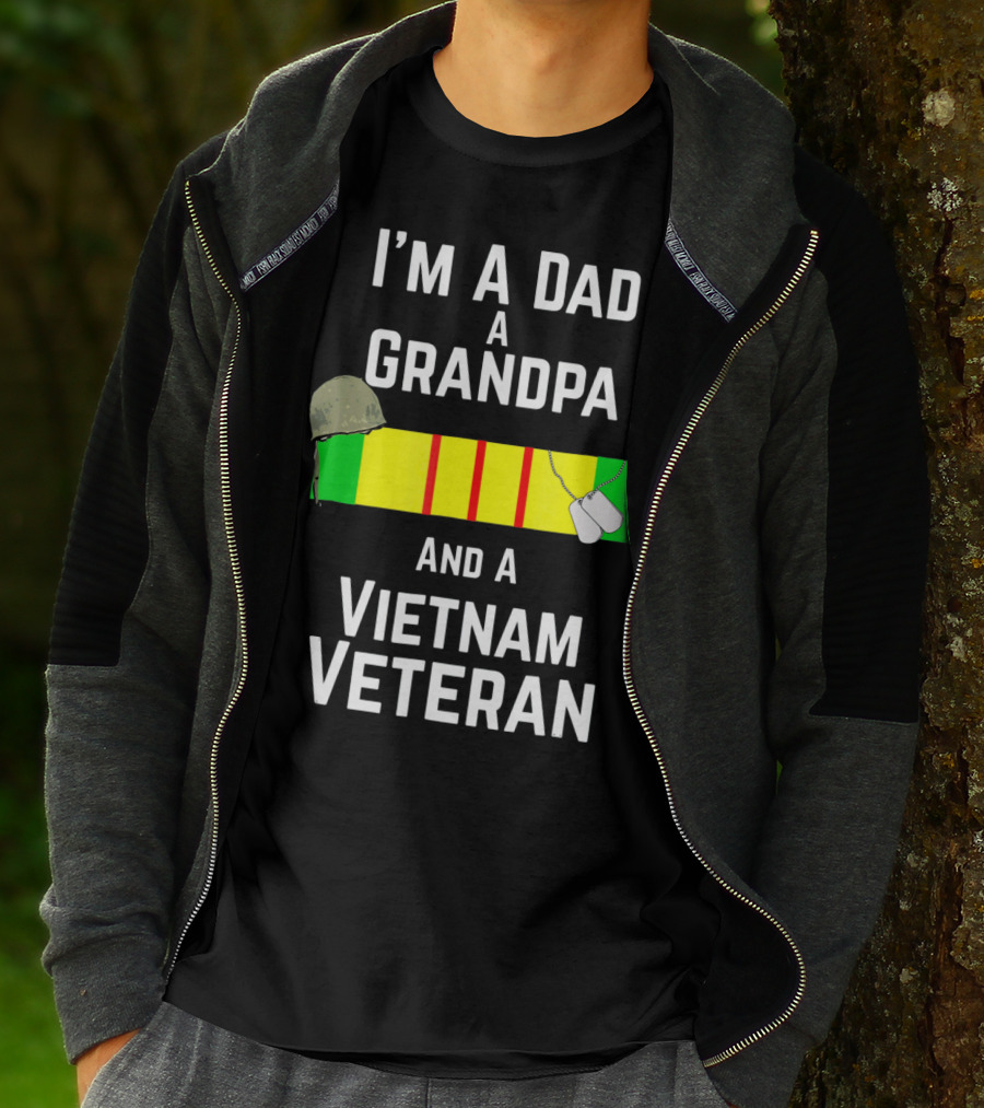 I'm A Dad A Grandpa And A Vietnam Veteran With Military Recognition Ribbon And Helmet T-Shirt